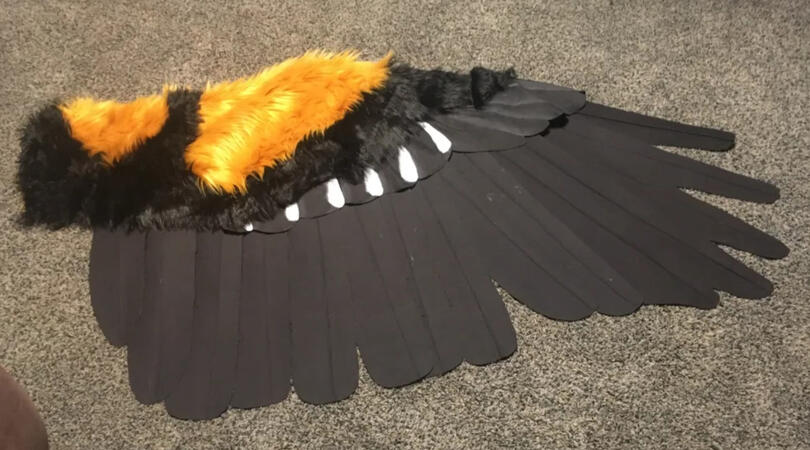 Arm-actuated oracle costume wing Arm-actuated oracle costume wing